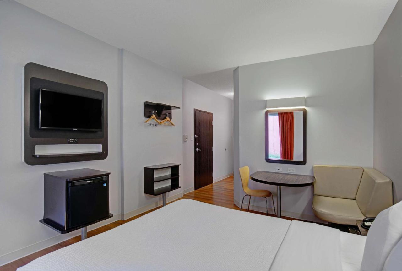 Motel 6 エアドリィ エクステリア 写真